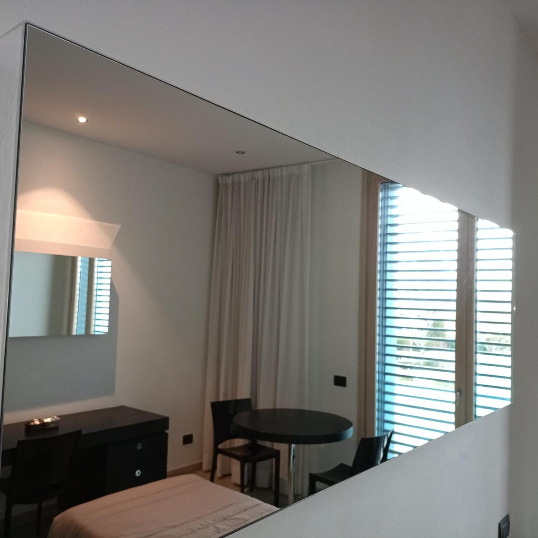 Blue Shades Hotel Pise